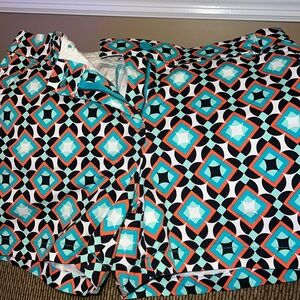 Ladies Shorts.  Like New